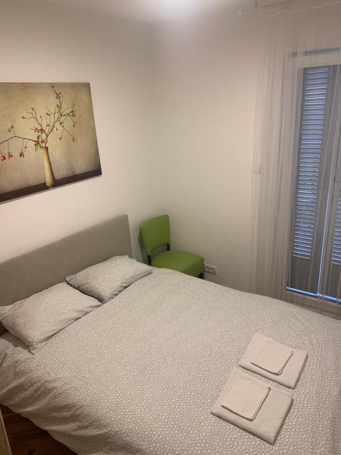 Apartman Fuerte 2 Belgrado Buitenkant foto