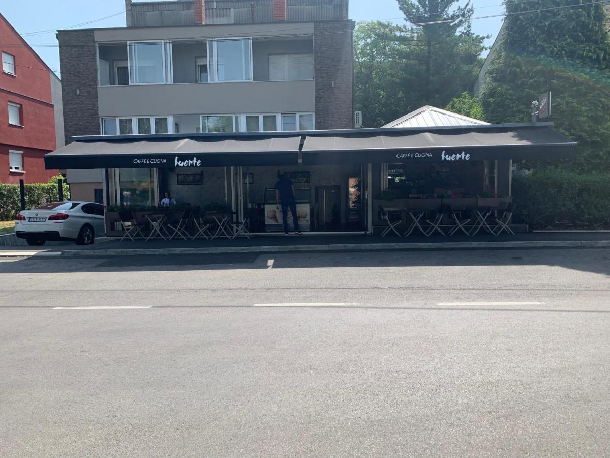 Apartman Fuerte 2 Belgrado Buitenkant foto